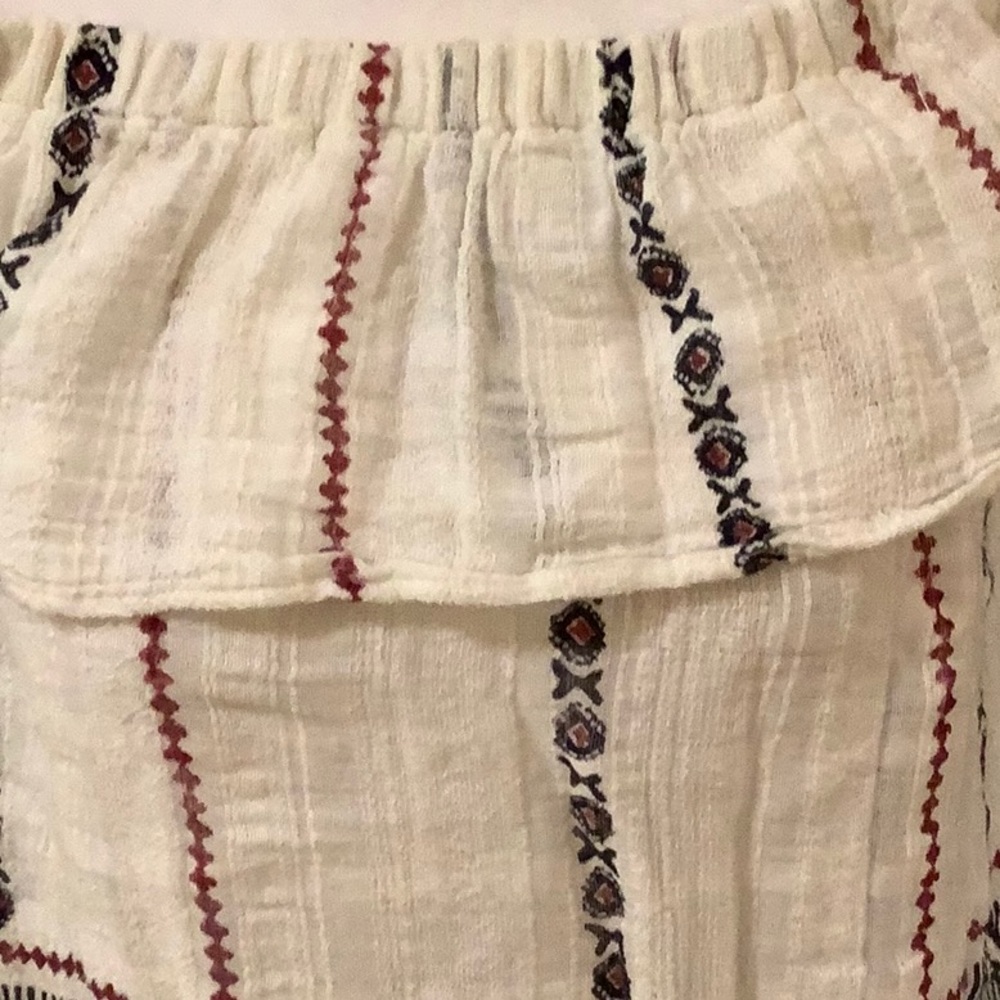 Woman’s peasant blouse - Picture 2 of 6